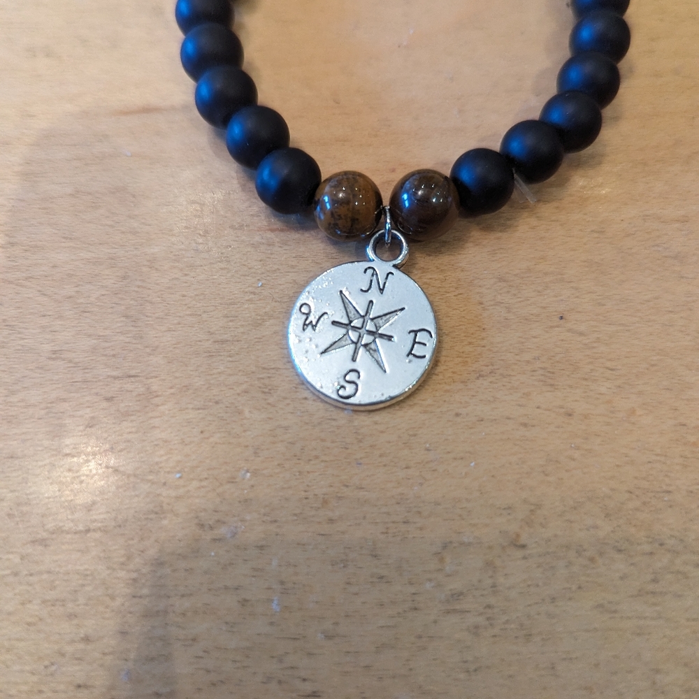 2 Natural Stone Bracelets - Picture 7 of 8